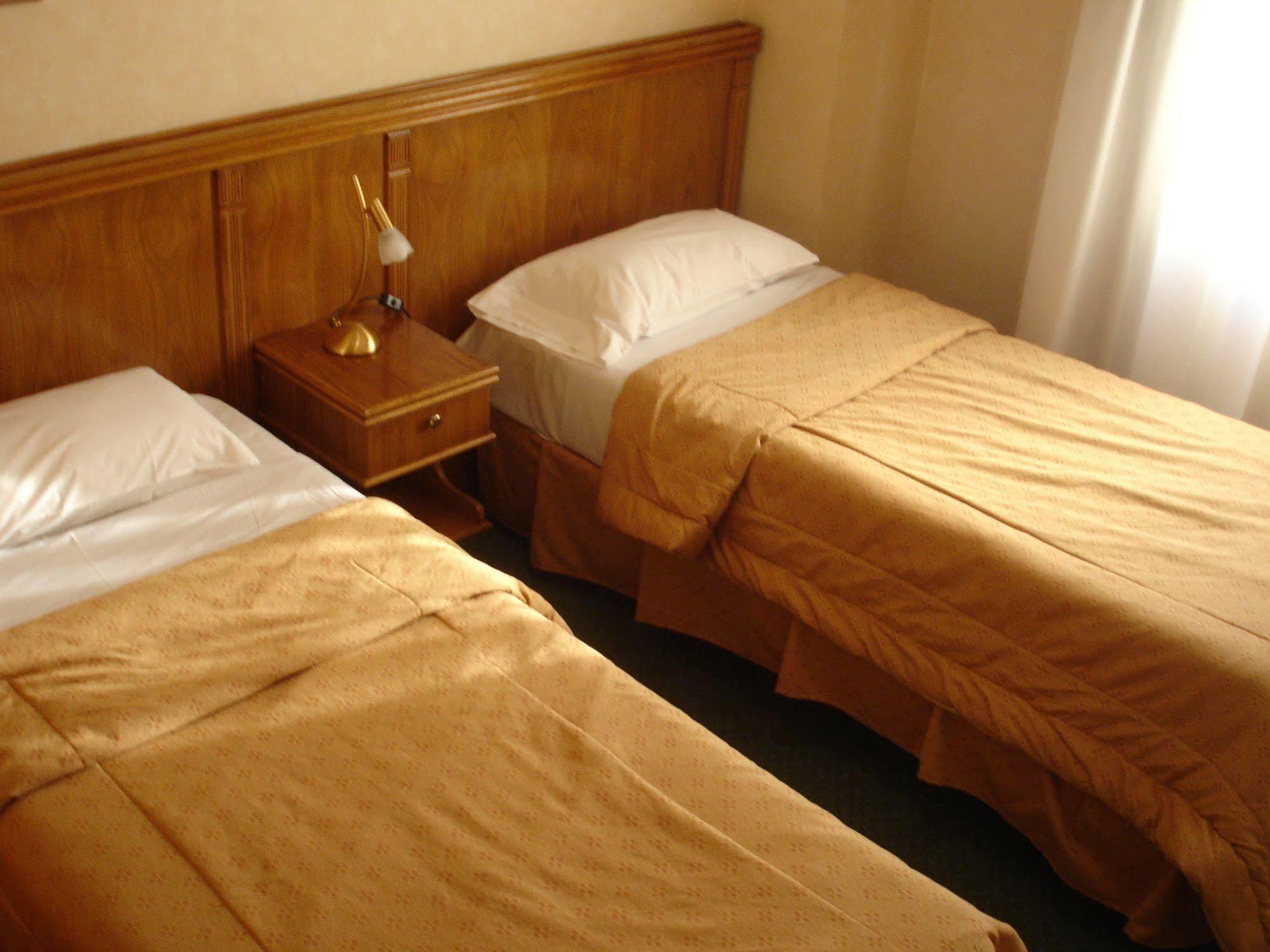 Altezza Apart Suites เมนโดซา ภายนอก รูปภาพ