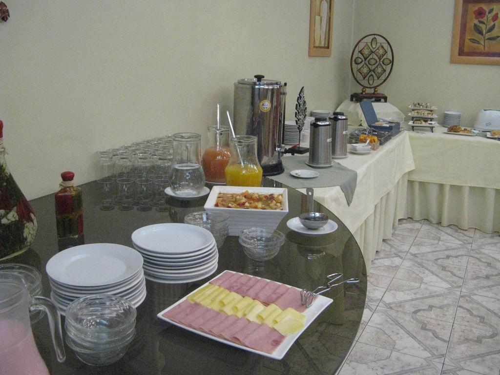 Altezza Apart Suites เมนโดซา ภายนอก รูปภาพ